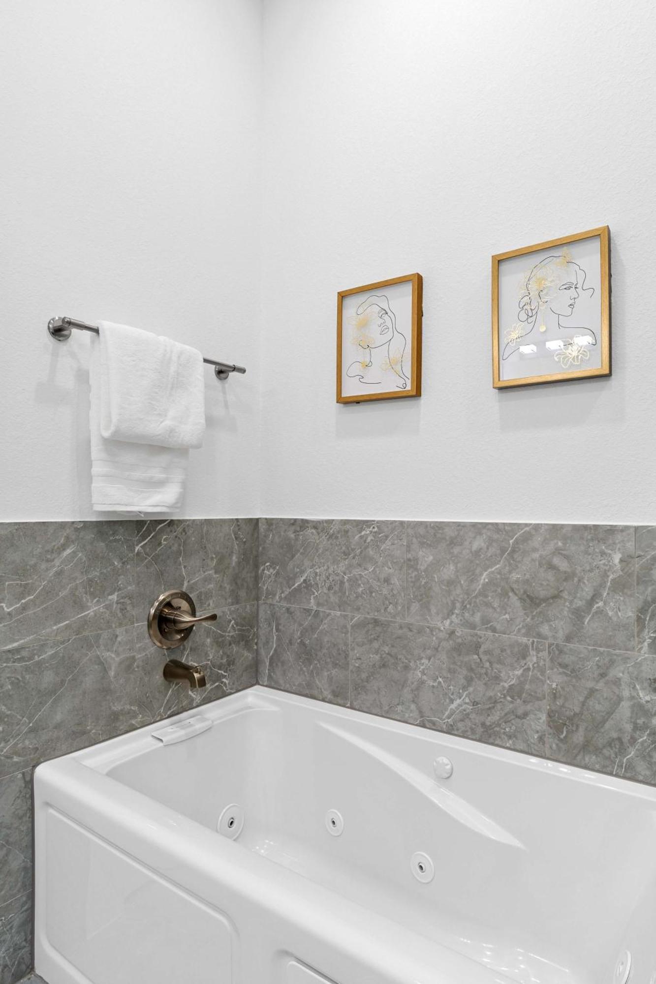 Luxurious 3 Bed3 Bath Near Downtown Houston Villa Exterior photo